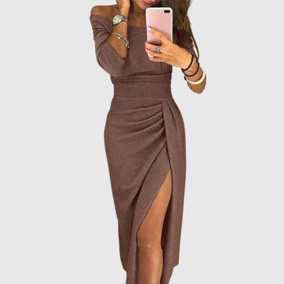 Isabeau | Elegáns áramló szabású halter maxi ruha