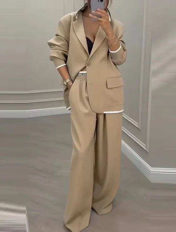 Monica | Elegáns női zakó és nadrág szett